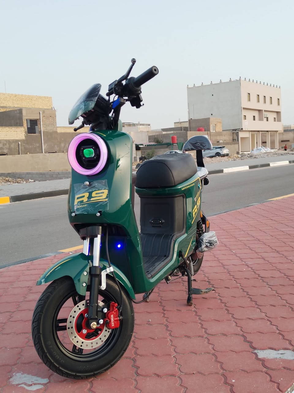 دراجه شحن R9 مديل 2026 بطاريات دبل كبار 32 غراضها كامله عنوان البصره القبله سعر475
***********
