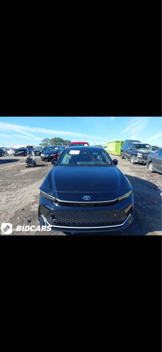 تويوتا كراون موديل 2023
هايبرد وارد أمريكي 🇺🇸

محرك هايبرد اقتصادي جداً بالوقود
جير أوتوماتيك
قيادة ناعمة ومريحة

المواصفات:
✔ شاشة كبيرة
✔ كاميرات وحساسات
✔ تشغيل بصمة
✔ نظام أمان متطور
✔ مكيف ممتاز
✔ صالون نظيف جداً

السيارة بحالة ممتازة
الفحص متوفر
السعر 275 قابل للتفاوض للجادين

للاستفسار مراسلة خاص أو اتصال
*********** بغداد, العراق
