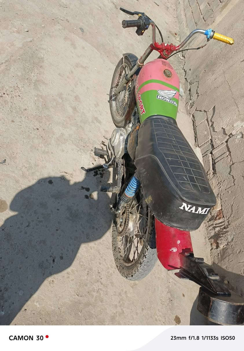 سلام عليكم دراجه نامه السعر 225 وبيهة مجال مكاني بابل ل-سكندريه ‏‪***********‬‏
