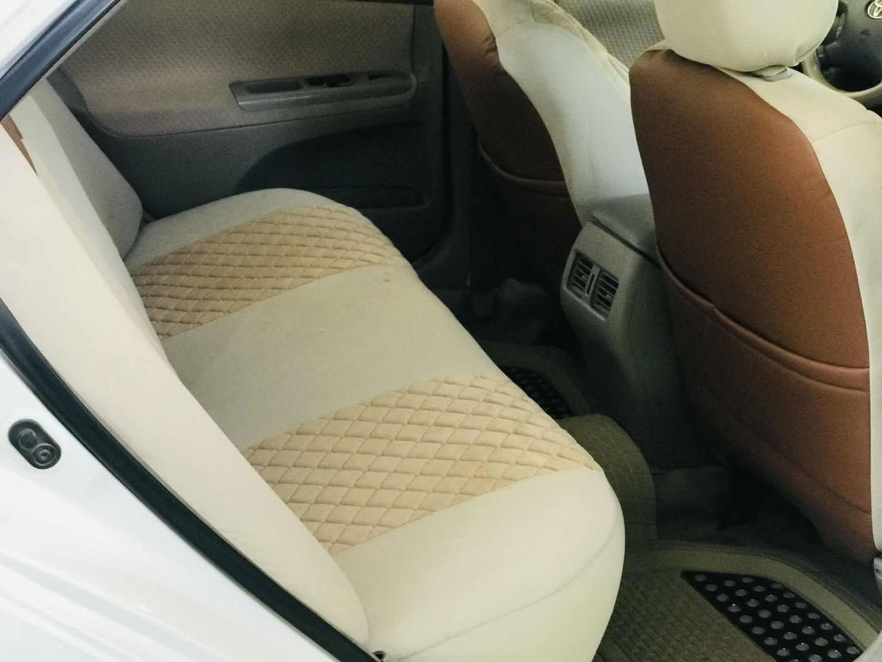 السلام عليكم
كامري 2003 خليجي 
محرك V6 
السيارة جاهزة من كلشي 
مابيها نقص لو برغي 
تبريد قطعتين ثلج 
شاشة كامرة HD
سونار مرفق بالمنشور 
مكان السياره 
الأنبار - الخالديه 
سعرها 105 وبيها مجال بسيط 
***********
