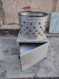 متاح مكينه دجاج للبيع نظيفه اي عيب ما بيها شرط الشغل السعر 125 وبيها م...