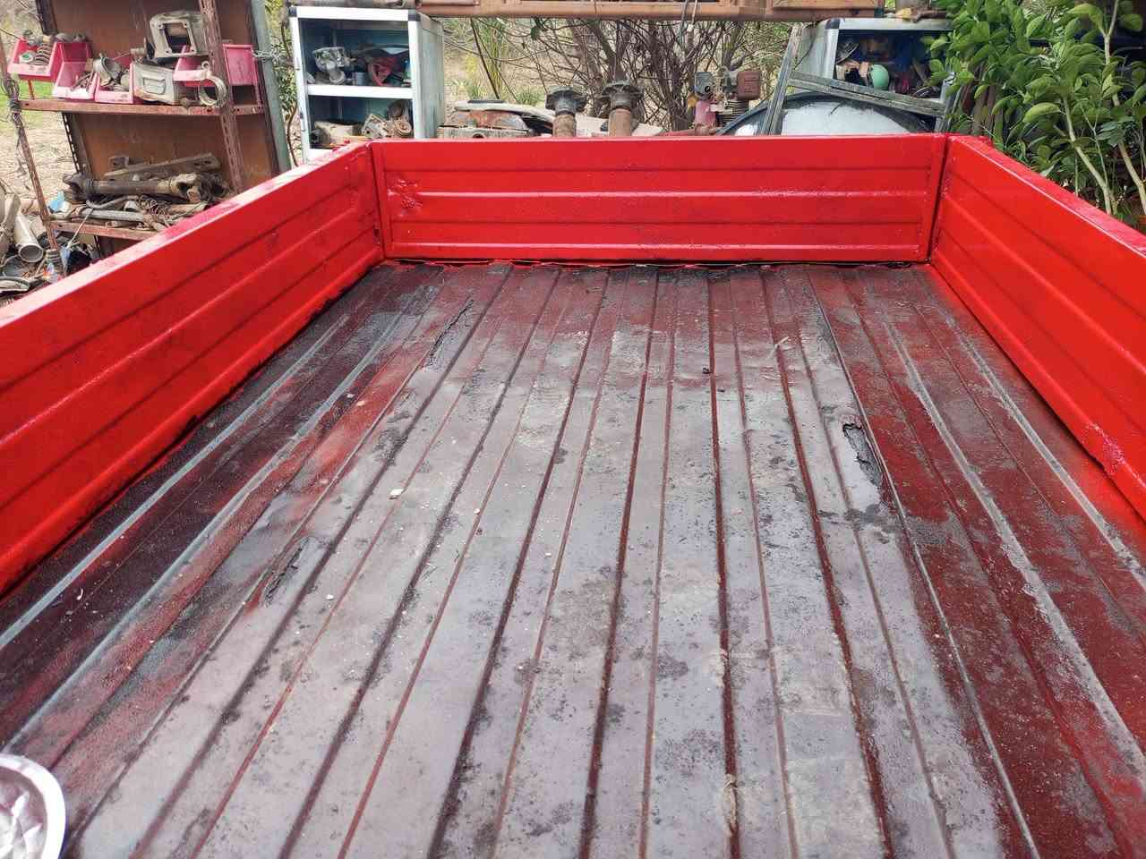 السلام عليكم للبيع عربانه كابوتاقلاب ياباني تشتغل على جميع المكائن الزراعية مكان  بغداد الاتصال على الرقم ***********
