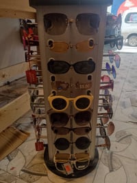 عارضه نضارات • ١٦٠-١٧٥ قطعة • توصيل مجاني