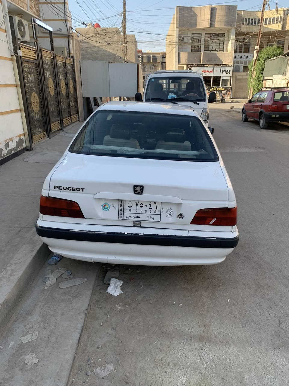 بارص موديل 12 بيها جاملغ خلفي صبغ وباببين بارد بأسمي السعر 40 وبيها مجال
***********
