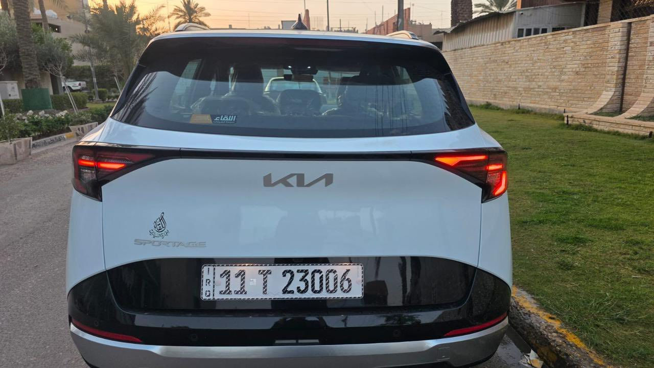 للبيع سبورتج خليجي موديل 2026 مواصفات ViB يعني اوتو بارك 6 كامرات فتحه سقف كشن تدفئه وتبريد داخل القرميدي العسلي الملكي جديد ماشيه 2000 فقط الدعاميات مغلفه ppfالامريكي اي استفسار ***********
