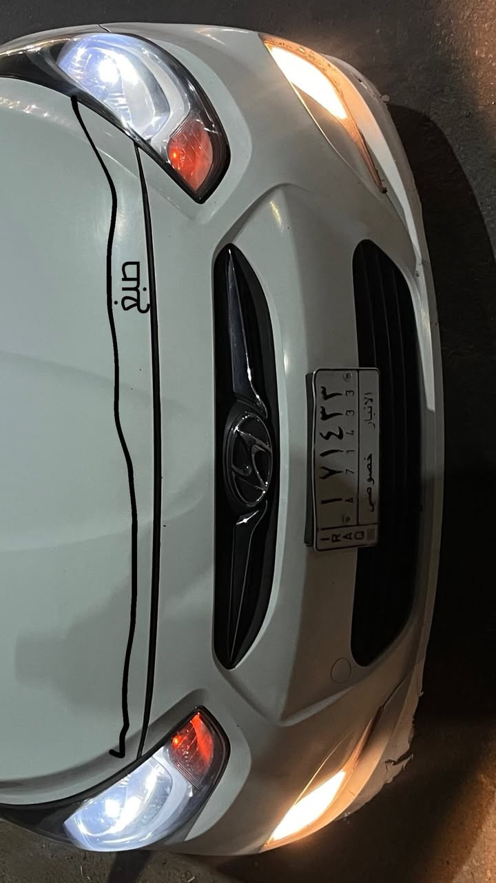 السلام عليكم اكسنت 2014 خليجي السياره نضيفه بمعنى الكلمه ومناقصها شيء محرك كير بشرط صبغها موضح بصوره وبيها جوه قبق البانزين شبر تقريباً غير هذا السياره مكفوله ،
العنوان : الرمادي 📍
السعر : 100$ وبيها مجال 
للاستفسار : ***********
