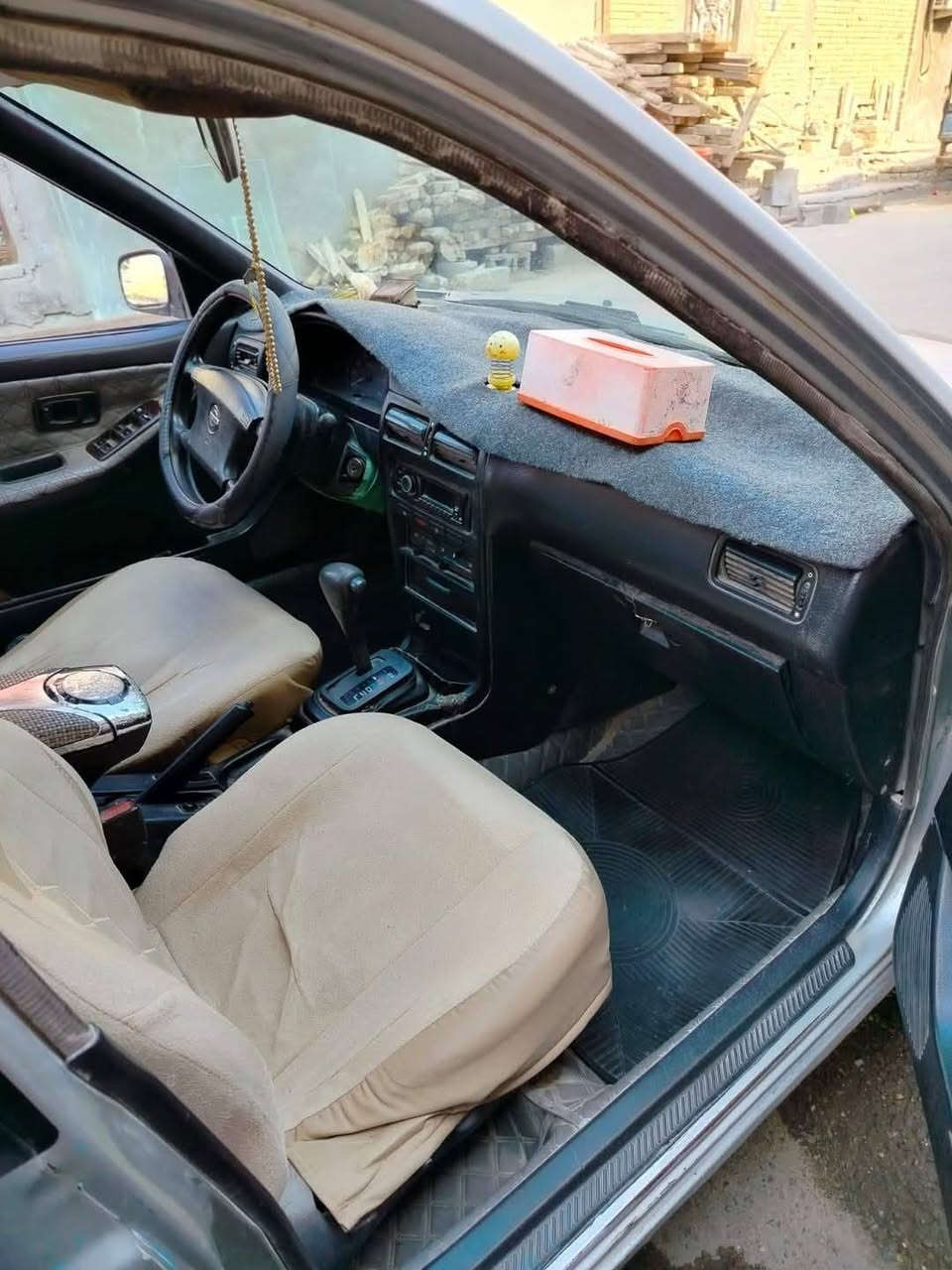 نيسان صني ستيشن 91 رقم كربلاء مشروع وطني راعيها بالبصرة سعرها 35 رقمي ***********
