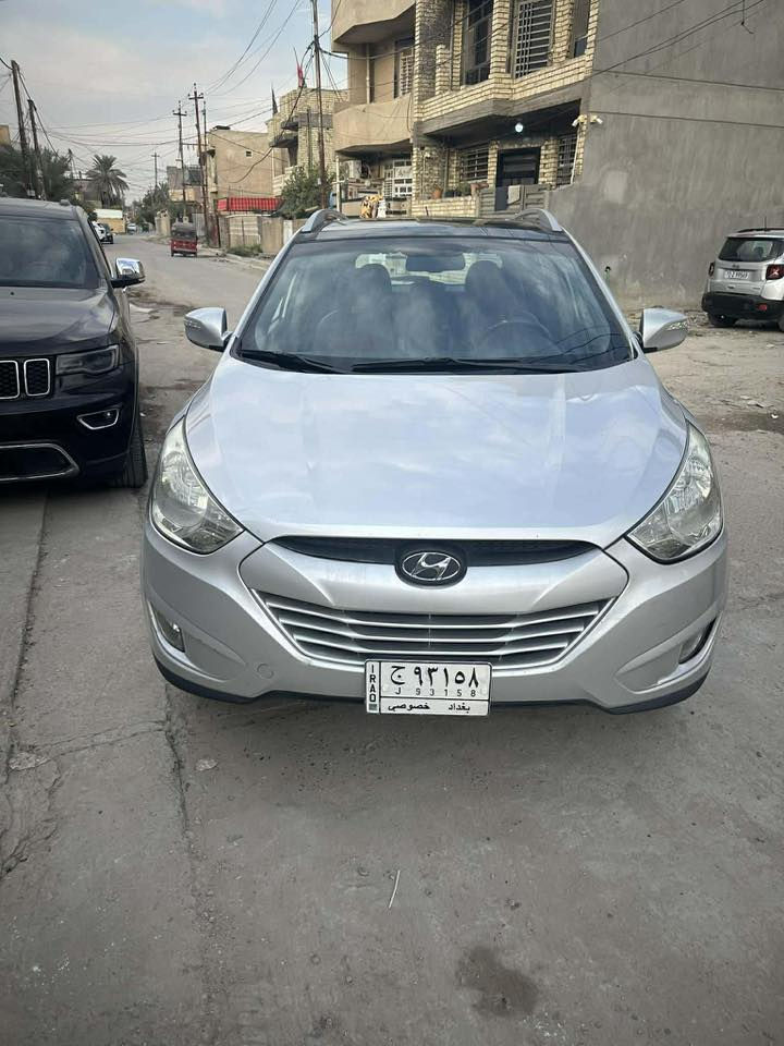 السلام عليكم توسان خليجي  ١٣ بيه جاملغ صبغ  سيارة فول مواصفاات محرك ٢٤٠٠  فور ويل كشنات جلدبنورامااا ١٣٥ بيه مجال *********** اتصال واتسااب ***********
