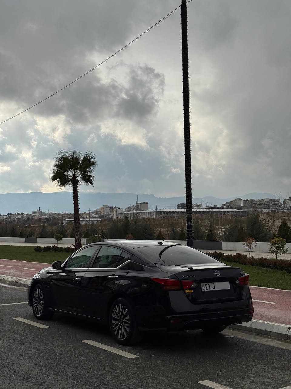 NISSAN ALTIMA 2024 SV
نیسان ئەڵتیما ٢٠٢٤ – مواسەفات (SV)

🚘 بێ تۆربۆ – بێ دەبڵ ئەکسل
📏 ماوەی ڕۆشتن: 15,000 مایل

ڕەنگی ڕەشی قەتران، نموونەی جوانی و هەیکەل
هەموو گیانی لەسەر دەقی بیلادیە

🔹 مواسەفات SV:
▪️ شاشە گەورە
▪️ کامێرا و حاسە
▪️ بەسمە
▪️ شەغال
▪️ ٣٦٠ پلە ڕادار
 ▫️ ڕاداری ئاوێنە
 ▫️ خەتی جادە پێش و پشت
 ▫️ تەحدید سورعە
▪️ تەحەکوماتی کاملی سەر سووکان
▪️ کوشن کارەبای
▪️ کار پلەی (IOS, ANDROID)
▪️ ئاوێنە کارەبای
▪️ ئاوێنەی ناوەڕاست دژە فوول
▪️ لایتی پێشەوە عەدەسە، زینۆن، لید(LED)
▪️ لایتی دواوە کامل لید(LED)
▪️ فوول لایت ئۆتۆ
▪️ زۆر مواسەفاتی تر…

✔️ گێر مەکینە نەکراوەتەوە بە شەرت
✔️ گێڕ، مەکینە، تەبرید و کارەبایات بە شەرت

✔️ کامل سێرڤس کراوە
✔️ ڕۆن و هایدرۆلیکی تازە گۆڕاوە
✔️ چوار تایەی تازەی بیلادی لە ژێرە
✔️ ویلەکان شووختی نییە
✔️ تازە پۆڵیش و حەمام کراوە

▪️ تەنها بۆنید بۆیاخە
▪️ بێ ئێرباگ
▪️ دەرگای سەیاق بەس کلێرە
▪️ دەعامی بۆ دەعامی بە شەرت
▪️پێشی کامل بیلادە بە دەعامیەکانیشەوە

     سەیارەکە نموونەیە ماشاءاللە
 وردە و چاڵ و شوخت و گۆڕاوی نییە

ڕەقەم و سەنەوی تا ٢٠٣١ تازەیە
تەحویل و غرامە بە شەرت

📍 شوێن: سلێمانی
📞 پـەیوەندی:
*********** (WhatsApp)
***********
