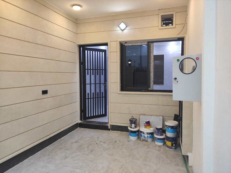 للبيع🏠🏠🏠🏠🏠🏠للبيع                                                  دارين بناء حديث زيرووو فوووول                                                موقع مميز🔥🔥🔥🔥 درجة اولى                                                                 6غرف نوم ...مطبخ حار ..مطبخ بارد  ..سقوف جبسن بورد ..نظام دكتات ...تأسيس سبالت دفن                                           المساحة 154متر  .جبهة 7.5                                                     لمزيد من التفاصيل زورو مكتب التسهيل العقاري  .حي الصديق     او  الاتصال ☎️☎️☎️ ***********.             .   ***********     .***********
