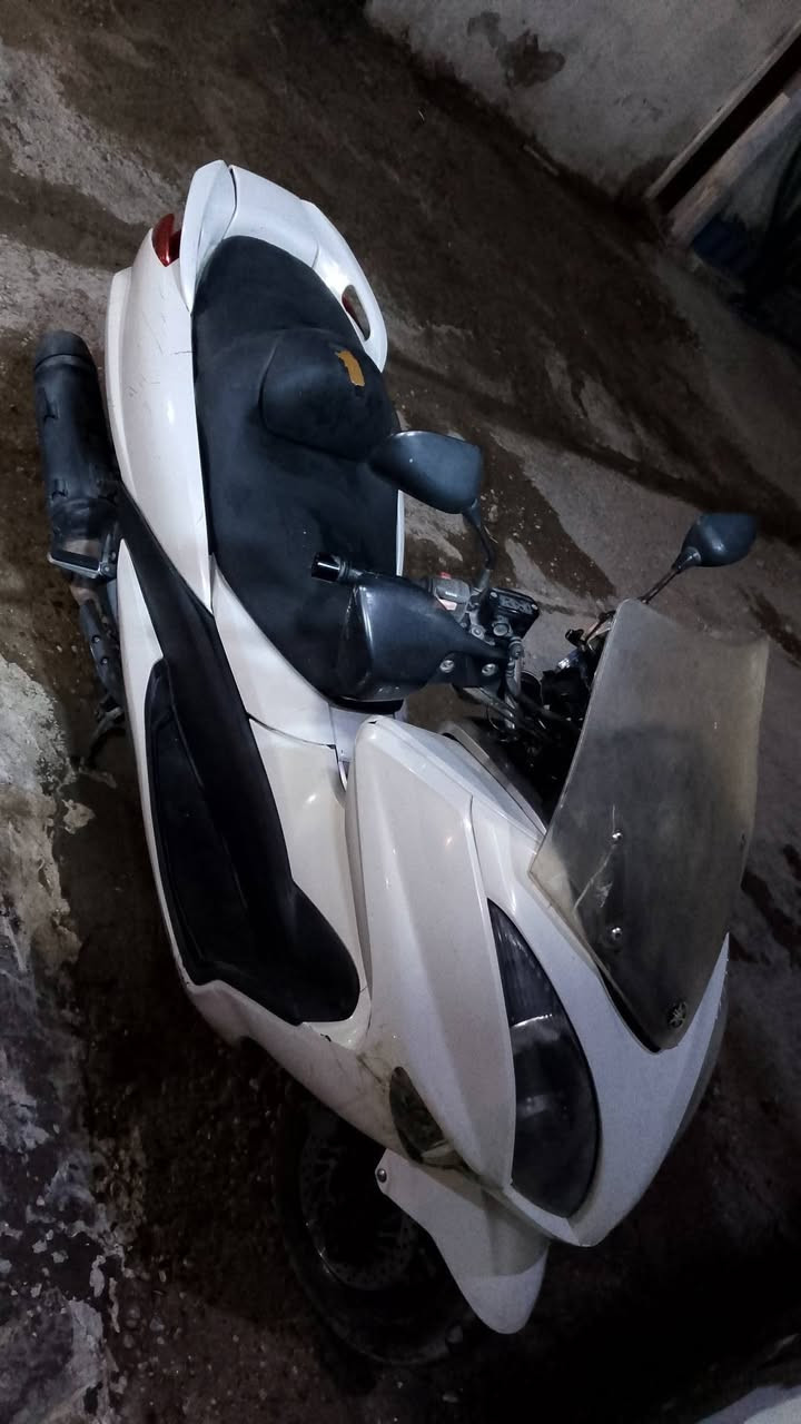 مكلف بلنشر دراجه ماجستا بصمه سرعه140 محرك 250 دراجه مكفوله محرك برغي ممفتوح بي بس نقصها فيت بم ودبل دراجه مابيها سحب دفع بانزين قليل ولدبل موجود مشتري مال تفصيخ جيب وشد السعر 650 وبيها مجال شي بسيط لحد يجي يكلي دراجه شبيها مابيها وضحت الكم ولدراجه مو هاذا سعرها بس محتاج


**إذا كنت صاحب هذا الإعلان وتريد حذفه لأي سبب، رجاءا أرسل رسالة إلى الدعم الفني**