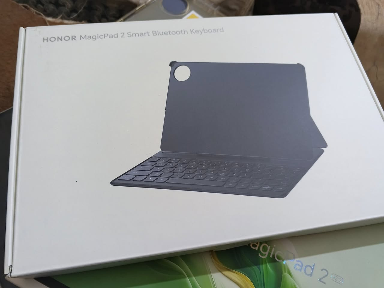 Honor magic pad 2
ذاكرة 256
معالج Snapdragon 8 gen 3s
بطارية 10000
شاشة 12.3 
الجهاز مستخدم بس 3 اشهر الى 4 الجهاز غراضة كاملة ويا الهدايا الي تجي ويا الجهاز الي هي قلم وكيبورد
طبعا القلم يشتغل بس شوية بس خدوش اثر الاتربة الي تصير بينه وبين الباد
الجهاز نظيف كلش وويا وصل الشراء مالته

الجهاز ب680 الف 
المكان الدورة الميكانيك
***********
متوفر واتس وتلي واتصال هم والافضل مراسلة واتس
