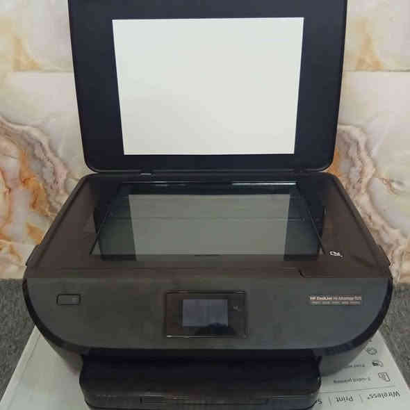 سلام عليكم طابعه hp5575 شغاله على فحص وشرط كلشش ما بيه سخدام بيت قيمه وخذه مكاني النجف الاشرف نادي فروسيه مقابل الغريه الغدير *********** النجف
