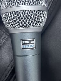 شور بيتا 58A • ميكروفون