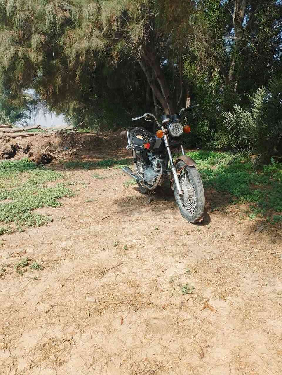 السلام عليكم 
دراجه 21اوراق 
مكفوله 
مكلف بلنشر 
***********رقم صاحب الدراجه
