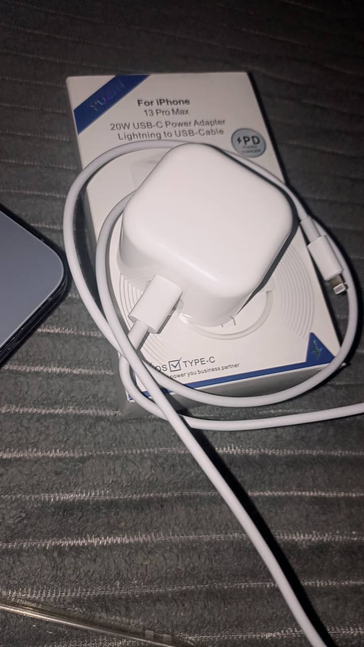 ايفون 13 برو ماكس
ذاكره 512
بطاريه 100%🔋
شاحنه اصليه
مع بطاقه ايكلود
وكفر وكامل الملحقات ولزكه ضبابيه ولزكه ضهر ودرع كامرات
السعر 550 وبي مجال قليل 
للاستفسار خاص
او ***********
كربلاء حي الفارس
الجهاز امريكي
بطاريه مرفوعه
مبدل شاشه اصليه من شركه ابل الاصليه ثلاث خيارات
