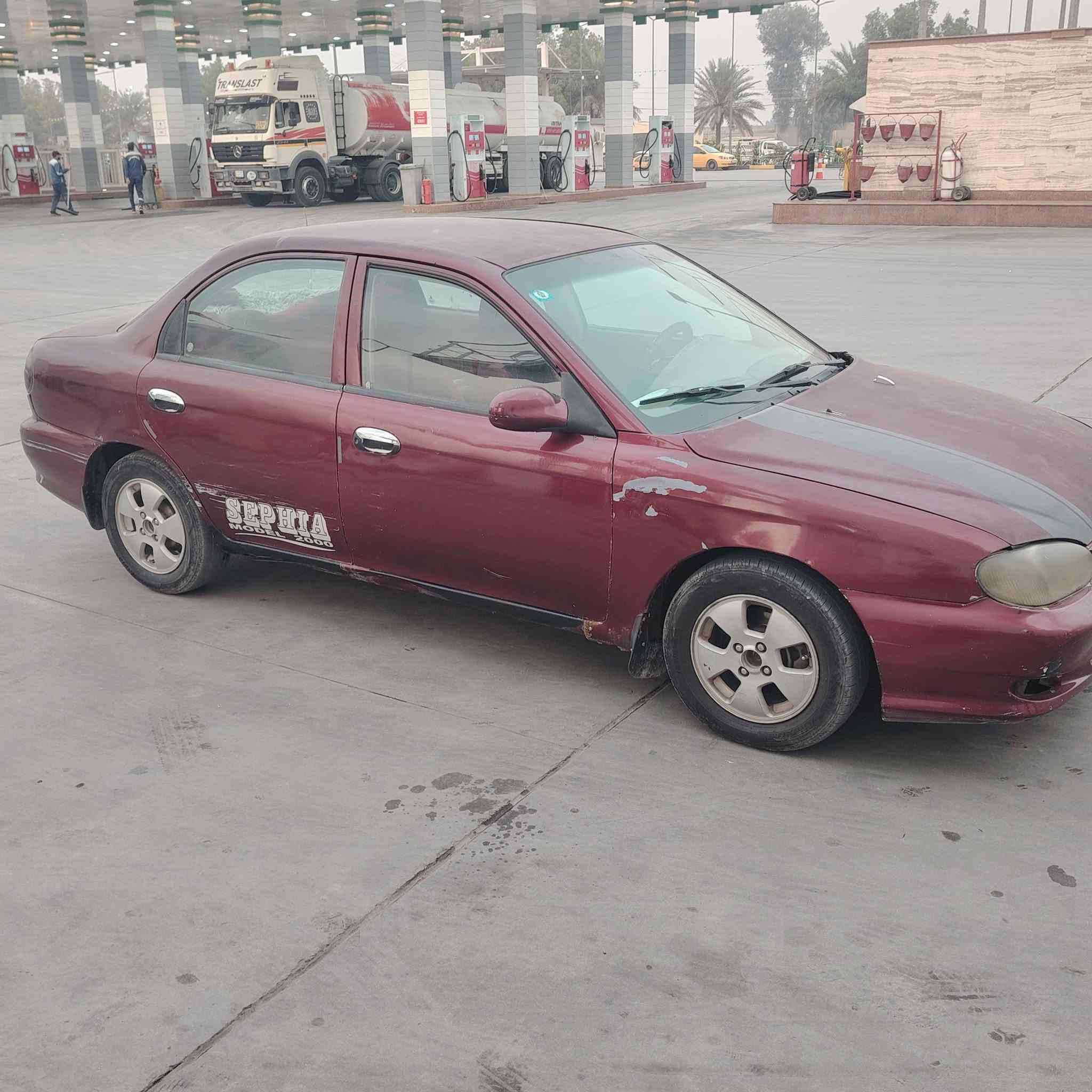 السلام عليكم
كيا سيفا موديل 2001 بسمي رقم وسنويه جدد مابيه ضربه ولا صبغ ع ابلاد نضيف نفس الي بل صوره بس يرادله ترتيبات بل كماليه  كير محرك كهربائيات كله بحاله جيده والموشراي لا يدخل  المكان حي الجهاد الاستفسار ع هاذ الرقم ***********
