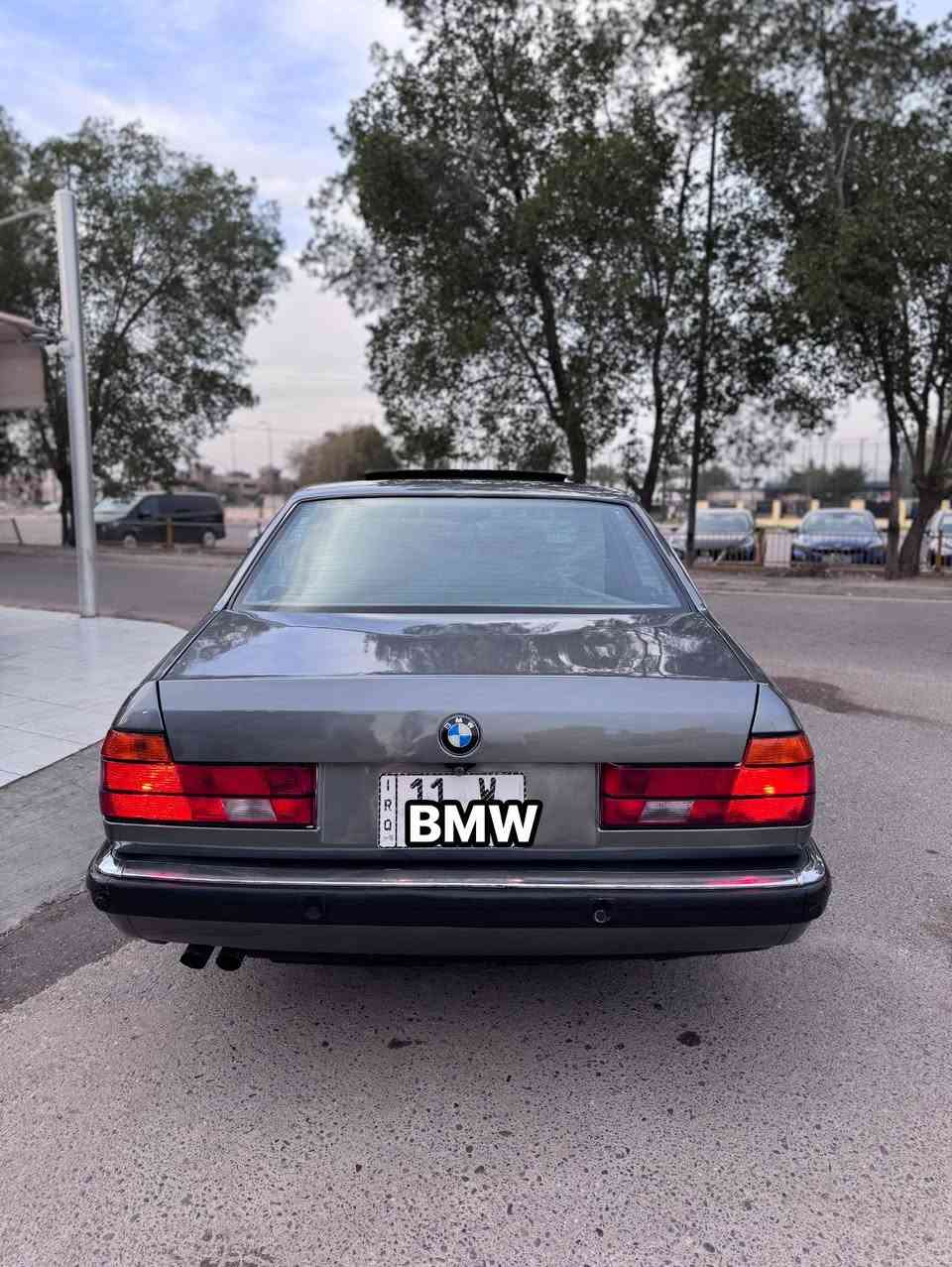 السلام عليكم بي ام 735 للبيع موديل 1991 فتحه سلايت هيترات كشنات صندك شفط رقم بغداد دولي السياره كامله بدون نواقص العنوان بغداد السيديه السعر 55
***********
