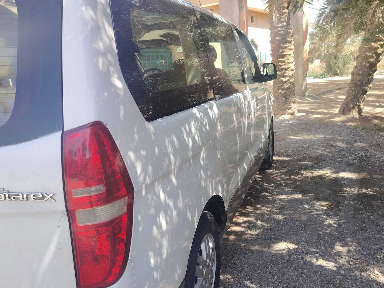 استاركس 2010 مفتوح رقم نجف بسمي سياره كفاله صبغ وتبديل سعره 138 وبيه مجال مكانه ديوانيه غماس تخم تاير حداديه مكينه دواخل حلوه للاستفسار ***********
