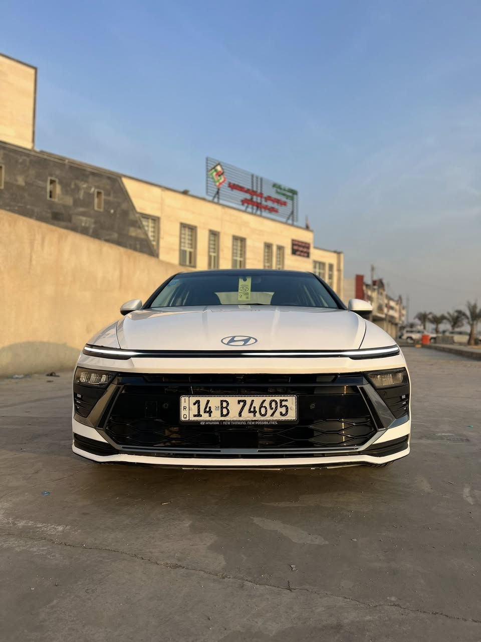 السلام عليكم 

هونداي سوناتا مديل 2024 

خليجي هايبرد كهرباء بانزين 

مكينه ألفين 

بصمه وتشغيل عن بعد وشاشه دجتل 
 وحساس امامي خلفي  ورادارات جانبيه 

تكسي دبي ربع البنيد صبغ فقط  بدون فتح بدون تبديل الباقي كفاله 

مكينه كيره بطاريات كله كفاله 

رقم بصره بأسمي تحويل ثاني يوم 

السعر 185$

 مكاني البصره / ***********
