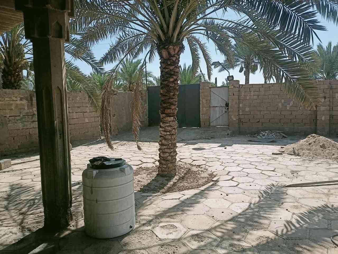 يتوفر بيت للايجار العنوان
ابو الخصيب ابو كوصرة  قرب  حسينية الحسان 
المساحة 180متر 
يتكون من 2غرف نوم صالة ديوانية صحيات  وكراج سعر اليجار 400قفل 
ستفسار خاص


**إذا كنت صاحب هذا الإعلان وتريد حذفه لأي سبب، رجاءا أرسل رسالة إلى الدعم الفني**