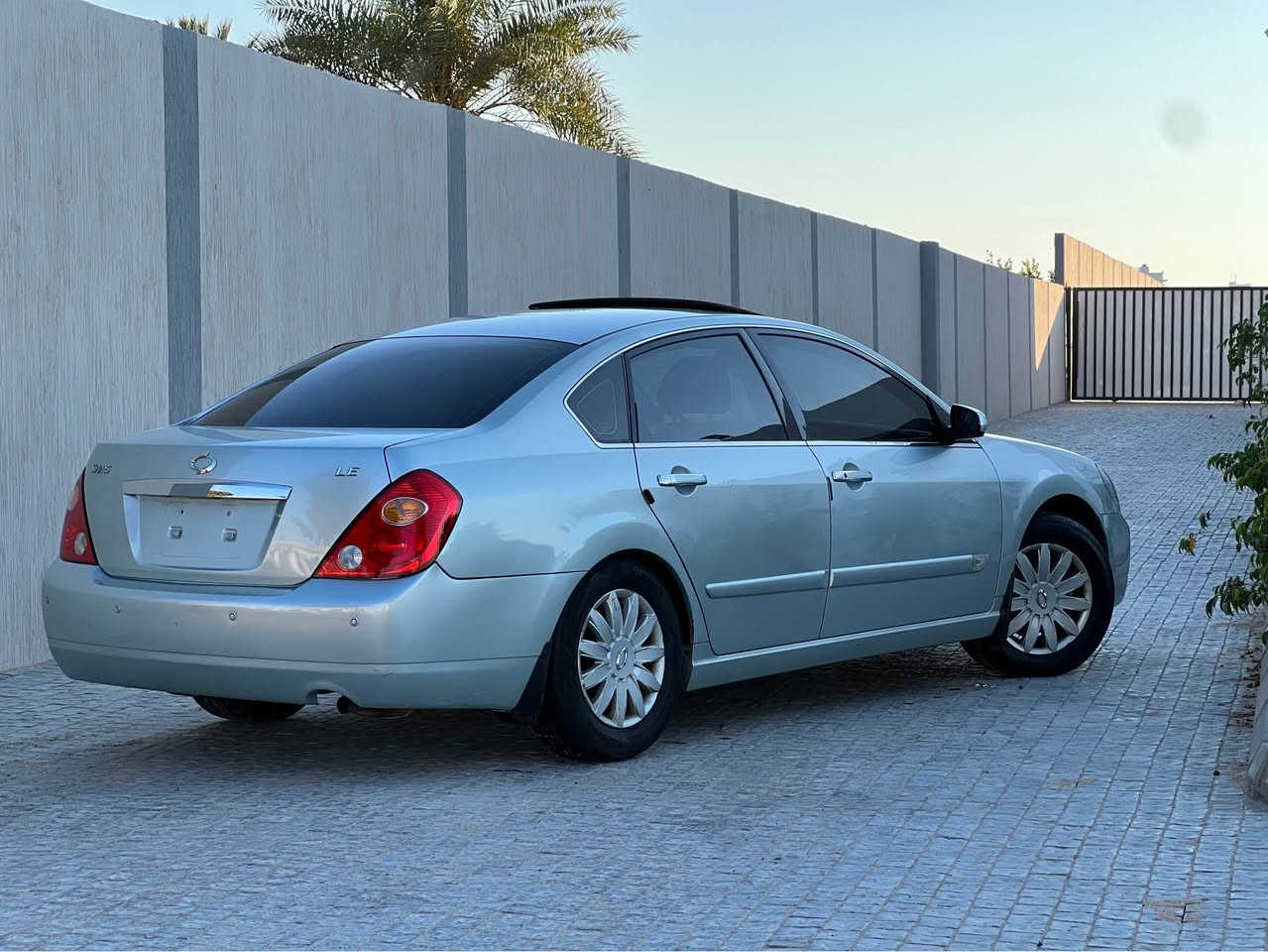 السلام عليكم ورحمه الله 🤍

سامسونج sm5.                  موديل 2005 💎

المسافه المقطوعه 120 🚗.      محرك 20 🔥

وصول حدث رساله مفتوحه ✅

فل في الكمليات ✅

خاليه من العيوب بأذن الله ✅

المكان سرت 📍

للاستفسار اكتر 📞

0910585596 سرت, ليبيا


**إذا كنت صاحب هذا الإعلان وتريد حذفه لأي سبب، رجاءا أرسل رسالة إلى الدعم الفني**