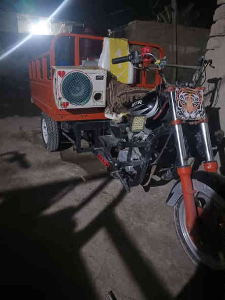 عمي السلام عليكم ستوته للبيع ام تي ار رقم وسنويه مقفوله نظيفه حلوه ***********
