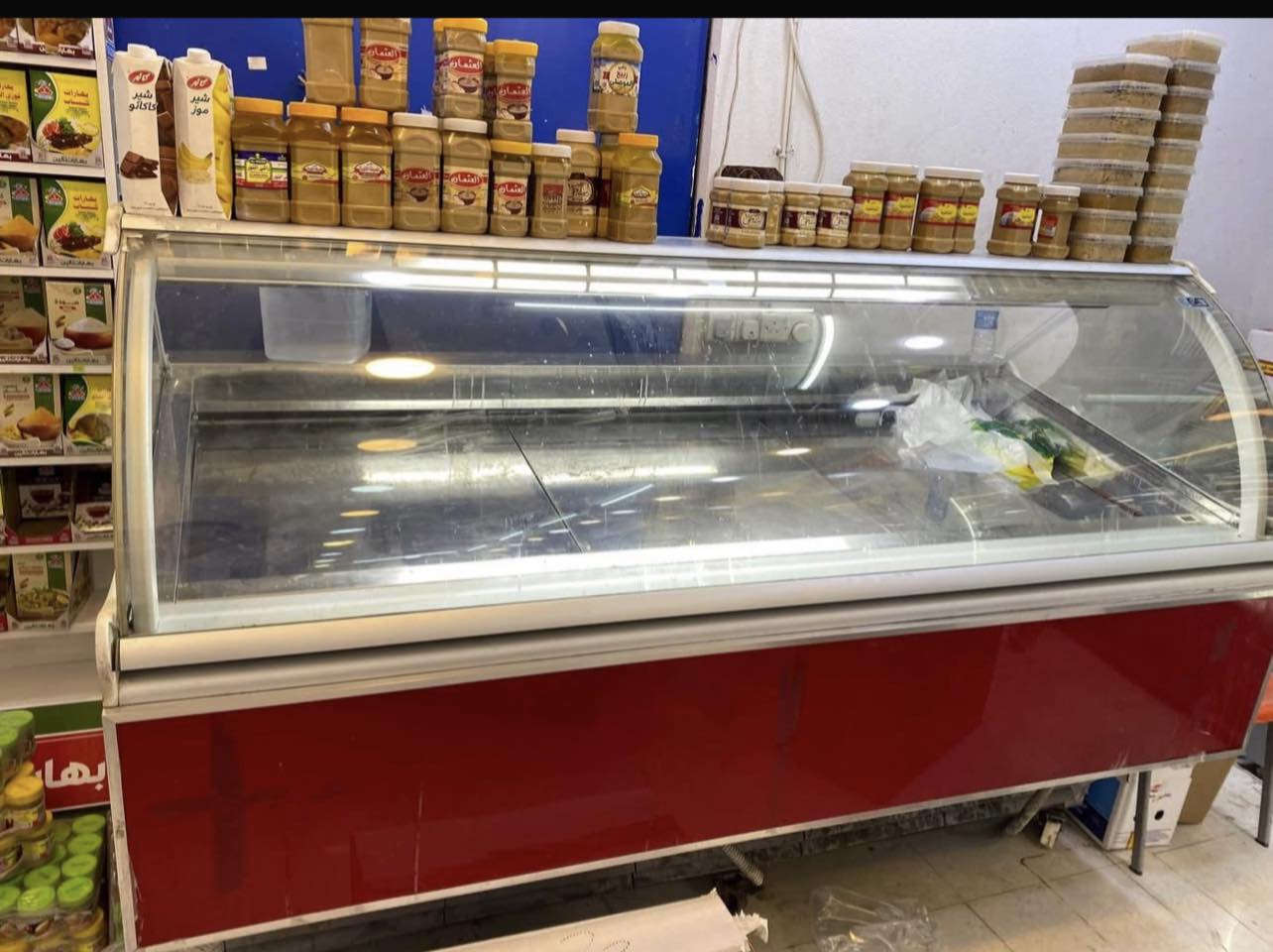 السلام عليكم
عارضة تجميد قياس 2متر مستعمل 
رايدها 900 $ 
شرط التشغيل والتجميد
فري فيز  
مكانها الموصل حي البكر


**إذا كنت صاحب هذا الإعلان وتريد حذفه لأي سبب، رجاءا أرسل رسالة إلى الدعم الفني**