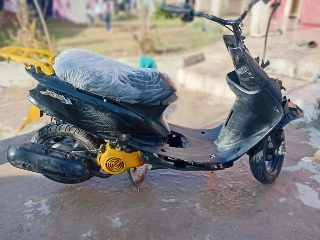 للبيع او للمراوس
السعر ١١٠

ماطور فرخ اكزز دبل سكريتر
كلو شغال وشرط المحرك مفتوح بس قبق 

والهندر خارط بس يعوزو تصليح ب ٥٠٠٠

ونه مال اكسن ما بي شرط ماطور ما تسمعلو صوت 

المكان موصل الايمن مشيرفه

رجاءآ المو شراي لا يتعبني


**إذا كنت صاحب هذا الإعلان وتريد حذفه لأي سبب، رجاءا أرسل رسالة إلى الدعم الفني**