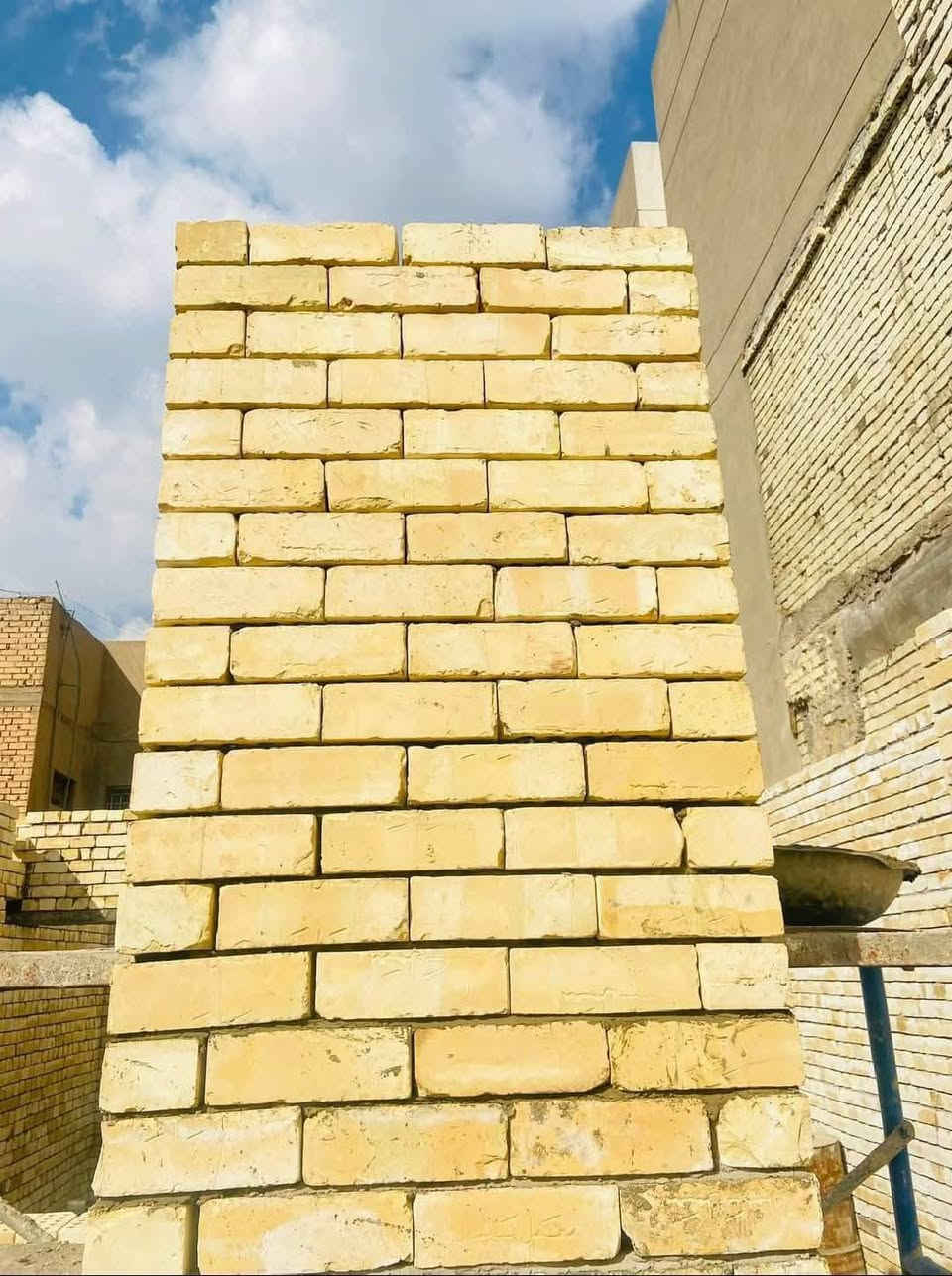 بسم الله الرحمن الرحيم
خلفات بناء درجه اولى طابوك بلوك ثرمستون 
شرط العداله والنضافه باسعار مناسبه 
***********
***********
يوجد واتساب
