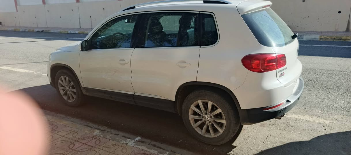 تیگوان. 2012.خلیجی.تەنها نیودەرگابۆیاغ السليمانية, العراق


**إذا كنت صاحب هذا الإعلان وتريد حذفه لأي سبب، رجاءا أرسل رسالة إلى الدعم الفني**