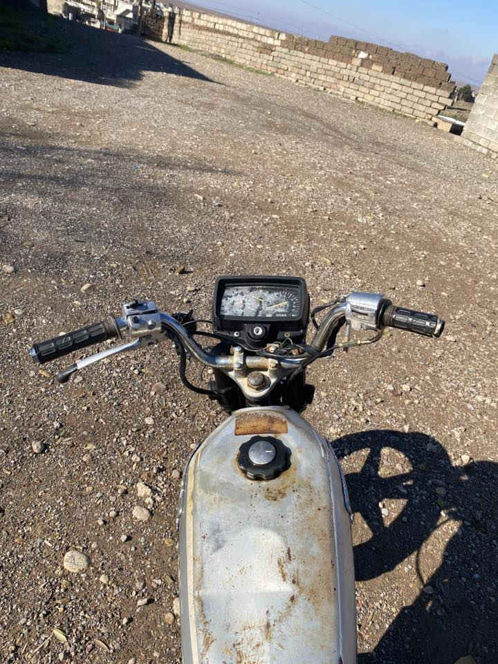 ماطور للبيع نظافه فول مكاني الحودالسعر130وبي مجال شي قليل رقمي ***********+صالنصة مال بارت جديده معاه
