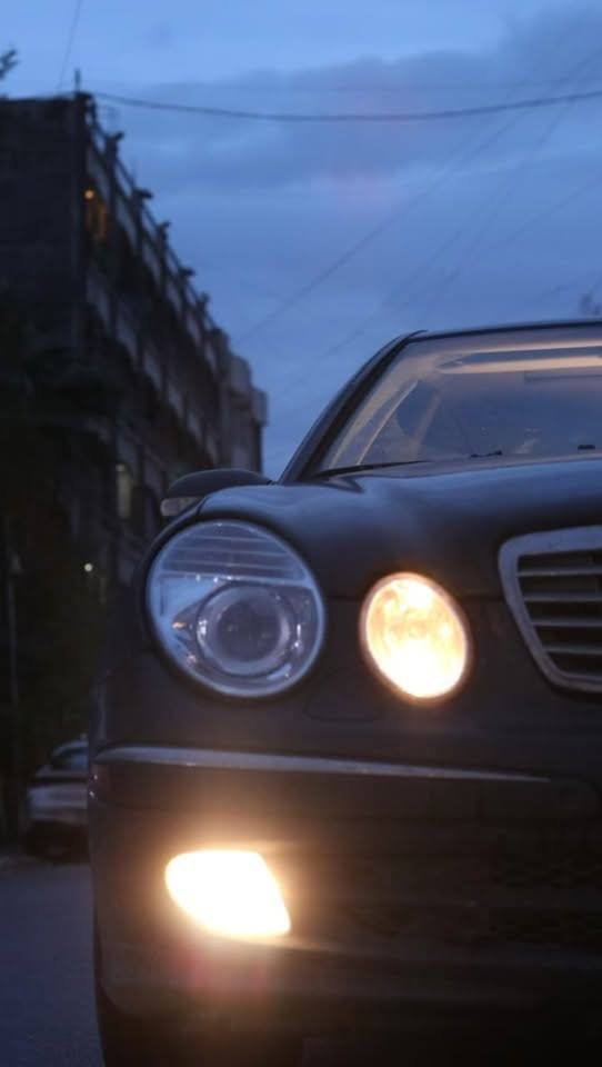 W211 2004 e320 avangard
السيارة عدنه من ثمان سنوات 
فول مواصفات معروفه من موضوع البرده و الحساسات البلادية 
 السيارة متعوب عليها
مبدل الها سيت بلكات ١٢ بلك اصلي 
مجاول مبدلهن
 اير فلو 
جويتر 
زوج دجات مال مكينه 
منظف مسطرة نوزلات 
و صدر امامي ب٨٠٠بوش الماني جديد
عربه خلفية مسولها ادامه قطعه وحده 
تبريد 
بطارية شادلها مال تاهو 
هذه الحجي خلال اخر ٦٠يوم 

قبلها بسنه مبدل راديتر جديد 
محدث لايتات ٢٠٠٨ مشيف ب٢٩٠الف 
حادثها بالدعاميه راسلني ادزلك تفاصيل 
و اكو هواي السيارة اني ماعيفها ابد اي شي بسيط اصرف عليها
حادثها خشم بنيد 
و صابغها يم حسين الروسي و المعروف لا يعرف ابن طويريج 
المكينه بيها لاتسيك ولف و ضعف بالخانه رقم ٦
ماشية ٣٢٠ الف كيلومتر 
رايدها ب١١٥ و بيها مجال للشراي 
متواجد بالحله و بالدوره ابغداد
راسلني خاص و بيك خير و تدلل


**إذا كنت صاحب هذا الإعلان وتريد حذفه لأي سبب، رجاءا أرسل رسالة إلى الدعم الفني**