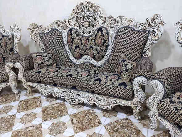 بؤ فروشتن
١٢ نةفةريية
***********
