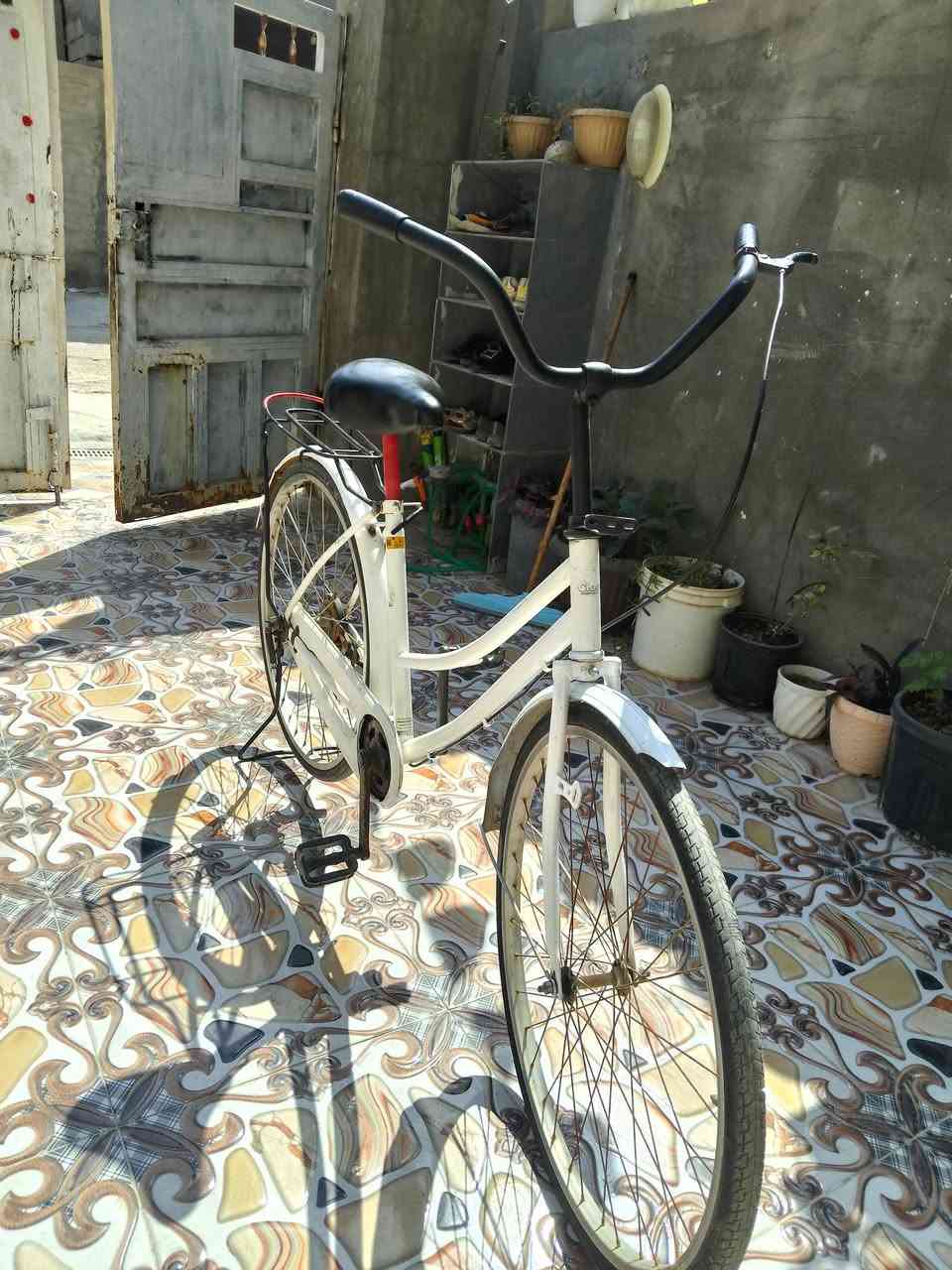 سلام عليكم باسكل  للبيع مناقص اي شي حجم 26 السعر 60وبي مجال للستفسار خاص او*********** واتساب
