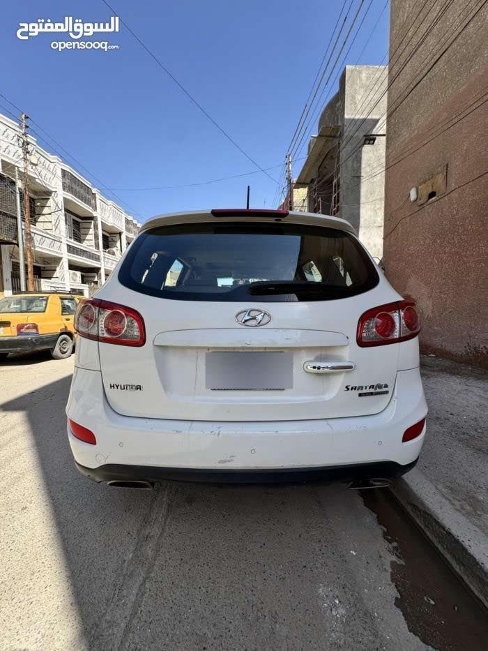 السلام عليكم
سنتافيا موديل 2011 محرك V6 سبعة راكب ماشية 145الف 
رقم بغداد انكيليزي باسمي تحويل مباشر سيارة مرتبة و حلوة و قوية فتحة  بصمه حساس مري شفط
السونار موجود بالصور باقي التفاصيل موجودة الصور 
معروضه بسعر 125 و بيها مجال للطيبين 
مكان السيارة بغداد الشعب 
***********
