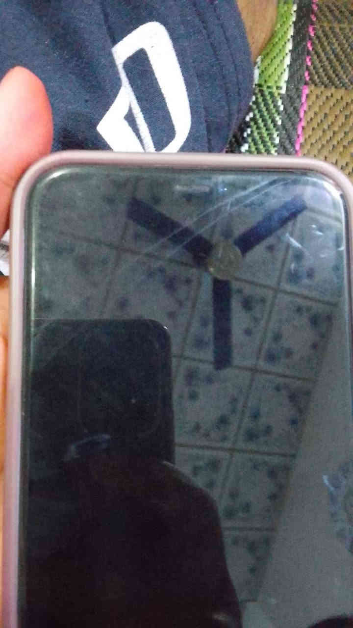 السلام عليكم 
للبيع  آيفون ١١عادي 
ذاكره 256 
بطاريه 93
شرط مامبدل بي كلشي 
جهاز مابي اي عطل  فقط بس فطر بالشاشه
سعره 220
مكاني تكريت القادسية
***********
