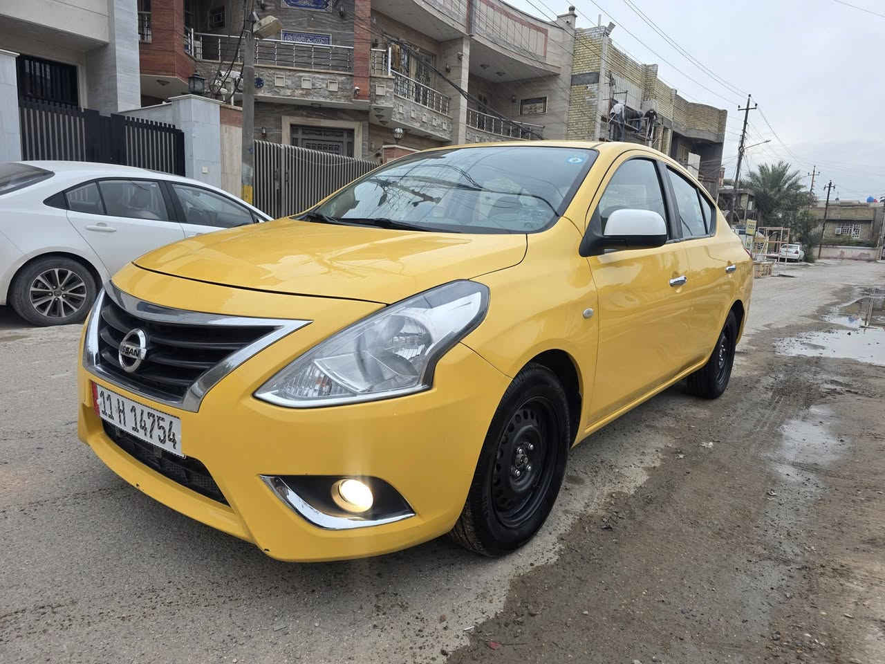 سني هندي 2021 خليجي بليته زركه بيه تبديل جاملغ ايمن وبارد بالغد شي بسيط والباقي مكفول كير ومحرك كفاله تبريد ثلج تحكم ستيرن شاشه سبايدر يدات نيكل بلوجكترات مدوشمه كاعيه وكشنات شادله لايت زنون سياره جاهزه من كل النواحي سبير المقدس ما نازل كباته الشركه بعدهن بجيسهن ماشيه ١١٩ الف حقيقي وين ميعجبك افحص رقم بغداد الجديد باسمي مكان بغداد السعر  115 ورقه للاتصال ***********
