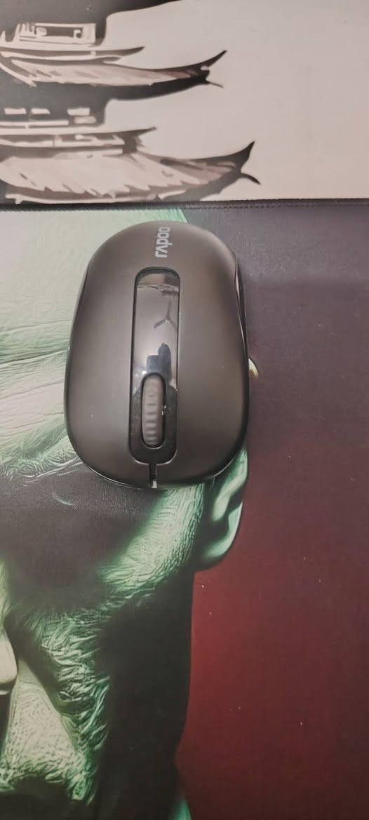 السلام عليكم ورحمة الله وبركاتة  غراض بيسي للبيع
.2ماوس باد

. 2كيبورد

2ماوس

UPS

وسماعه 
 ويده اكس بوكس اصليه 
السعر كلهن100الف
التواصل وتساب ***********

او خاص
