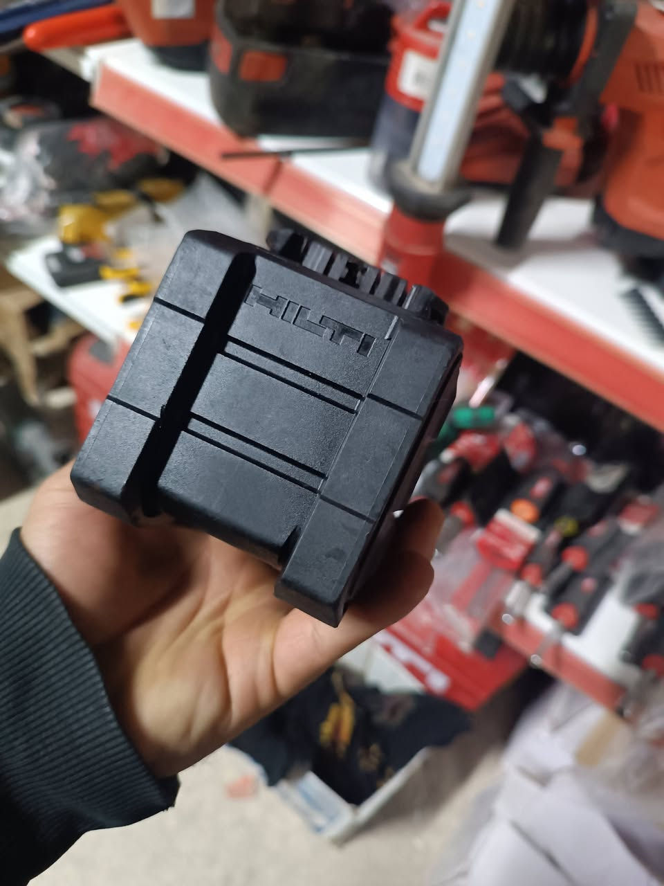 للبیع
بطاري نورون 

2.5امبير

4امبير 

5امبير

8امبير

12امبيىر 

متوفر 

***********واتساب
