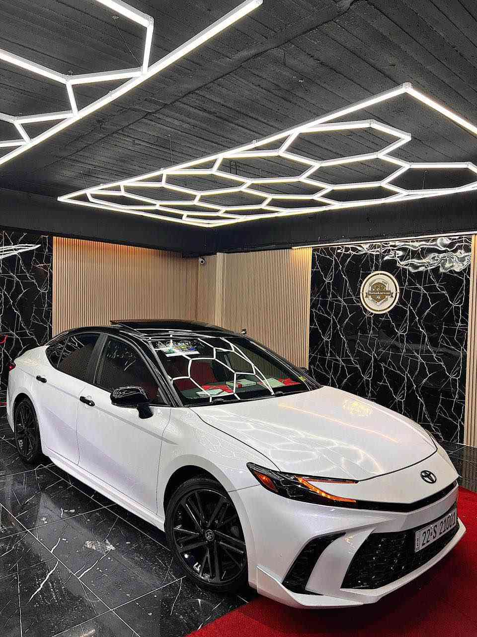 کامری  ٢٠٢٥ XSE 
پانۆراما ناو سور بیلاد کوشن هیتەر رادار کامل شحن مۆبایل لایت لید بریک بەصمە ٣ گیر ٣ مۆدی لی خورین 
گیرومەکینە بەشەرت 
١٤ مایل رۆیشتوە 
تازە رەقەم کراوە بەناو خۆمە 
بۆیاخ / پەلەیکی بچوکی بۆیاخە زۆر بەسیتە 
بەبێ ناو ئیرباگ بەشەرت 
نرخ/ ٣٣٥ 
شوین / رانیە 
کۆرەک واتس ئەپ : *********** رانية, السليمانية
