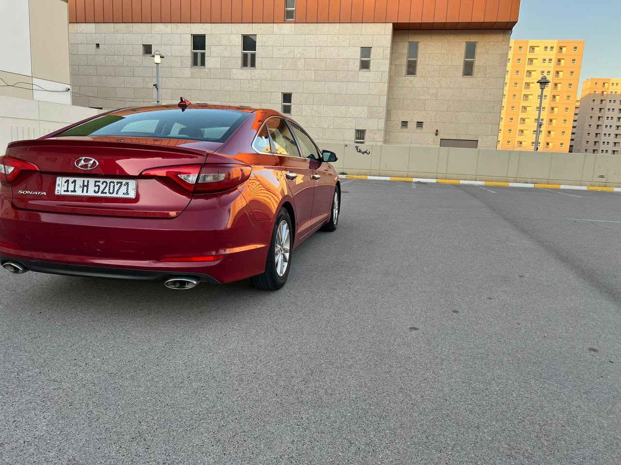 السلام عليكم سوناتا 2017 وارد امريكي حادثها مثل ماموضح بالصوركسر بدعاميه كفاله عامه بدون صبغ بدون تبديل لبيل واحد مواصفات معروفه كير مكينه خير من الله رقم بغداد  السعر 130 وبيها مجال بسيط***********
