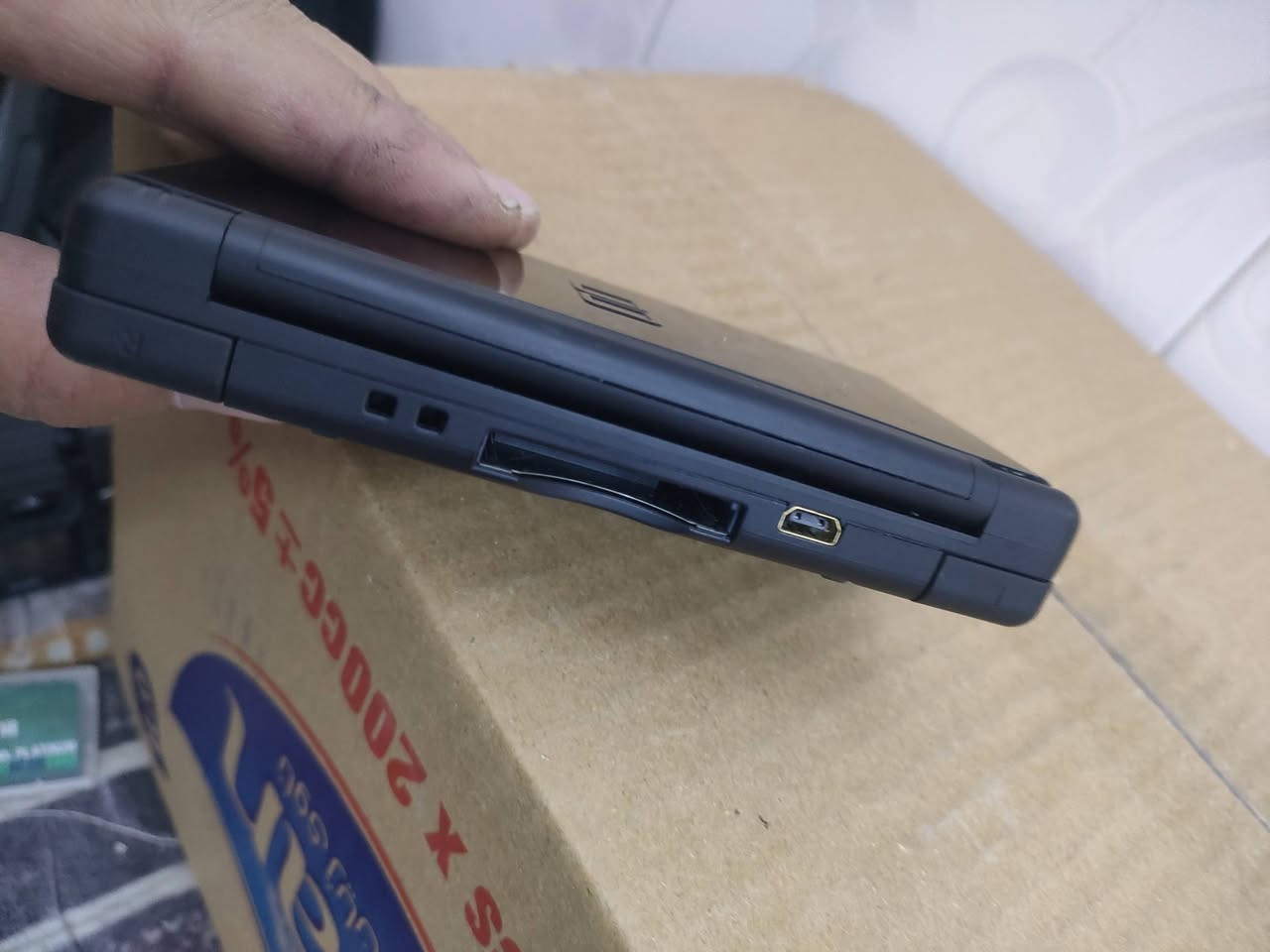 بدون اي ملحقات بس جديد
السعر 25


**إذا كنت صاحب هذا الإعلان وتريد حذفه لأي سبب، رجاءا أرسل رسالة إلى الدعم الفني**