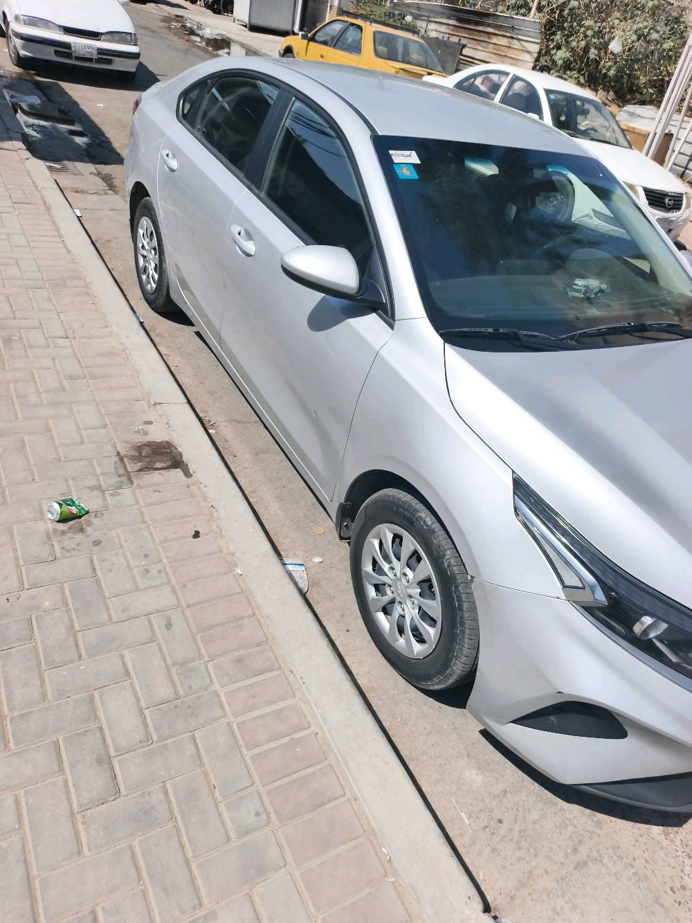 كيا سيراتو 2023
محرك 1600
ماشيه 124 
سيارة كفالة عامة عدة شخوط بل باب وطخة بل هلال
سيارة مال جناي ونضيفه السيارة
مكاني بغداد الشعلة  ***********
رايدها 150قفل