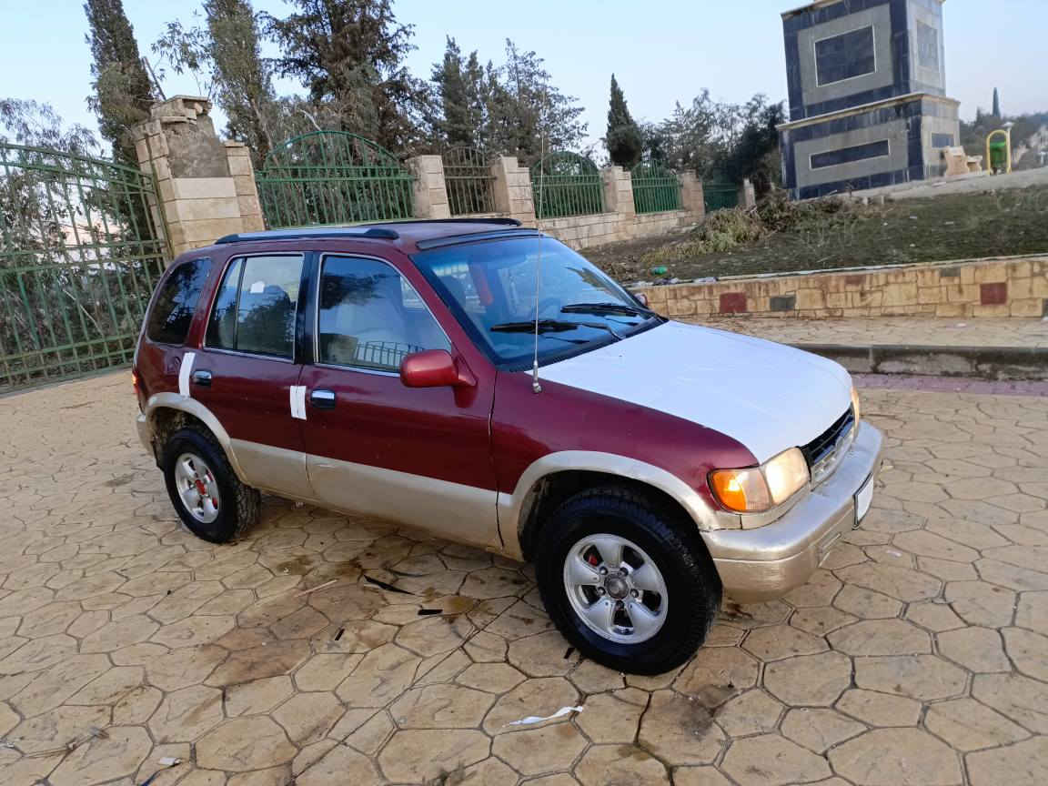 کیا سپۆڕتاج مۆدێل ١٩٩٨ مەکینە مەخ گێڕ مەکینە بەشەرتی فیتەر *********** وەرگەڕاو بڕاوە موس دەحم بەشەرت چوار ویل و تایەی لۆکی بۆ بەستراوە کارەبای گەرمی پاوەر  ناوگێجەکانی جام کارەبا سەیارەکە هی ماڵان بوە زۆر توندو تۆڵە نیو سلف لێخوڕنی زۆر خۆشە زۆر بەکێشە بەنزینی زۆر کەم دەوێت ماڵی دۆست سعری ١٧ گەڵا 
ڕ *********** ڤایبەر واتسئاپ لەسەر کۆڕەکە *********** رانية, السليمانية
