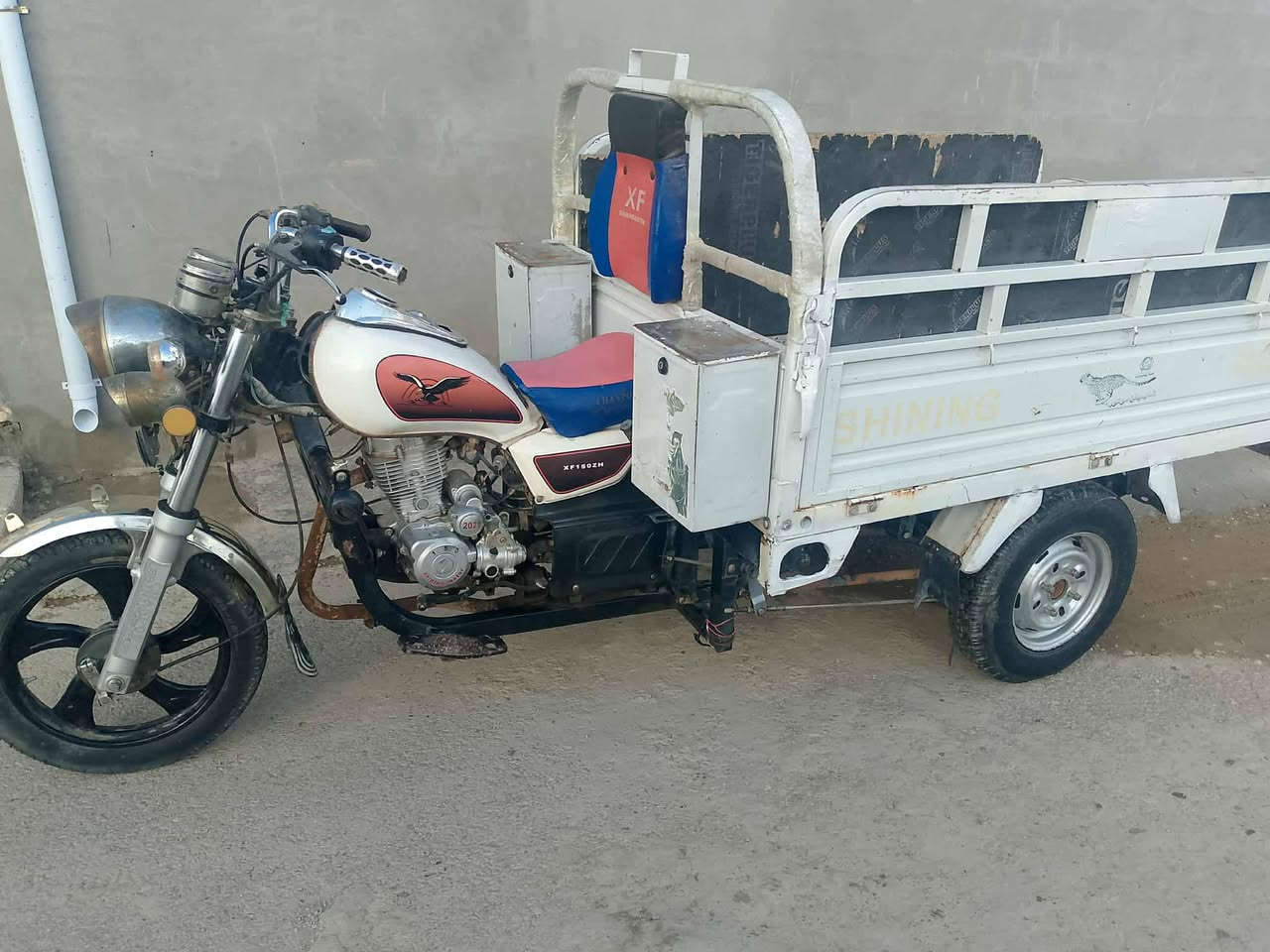 سلام عليكم ستوتة ام الطير للبيع موديل2021 مكفولة كفالة عامة رقم وسنوية تحويل مباشر بأسم المشتري رقم انكليزي كهربائيات كلهة شغالة ستوتة مناقصهة كلشي بوجهك لشارع مكينة ناعمة تايرات قبل كم يوم شديتهن السعر ٢٥٠٠ بيه مجال قليل مكاني شهربان جسر مهروت ***********اتصال خاص ماارد
