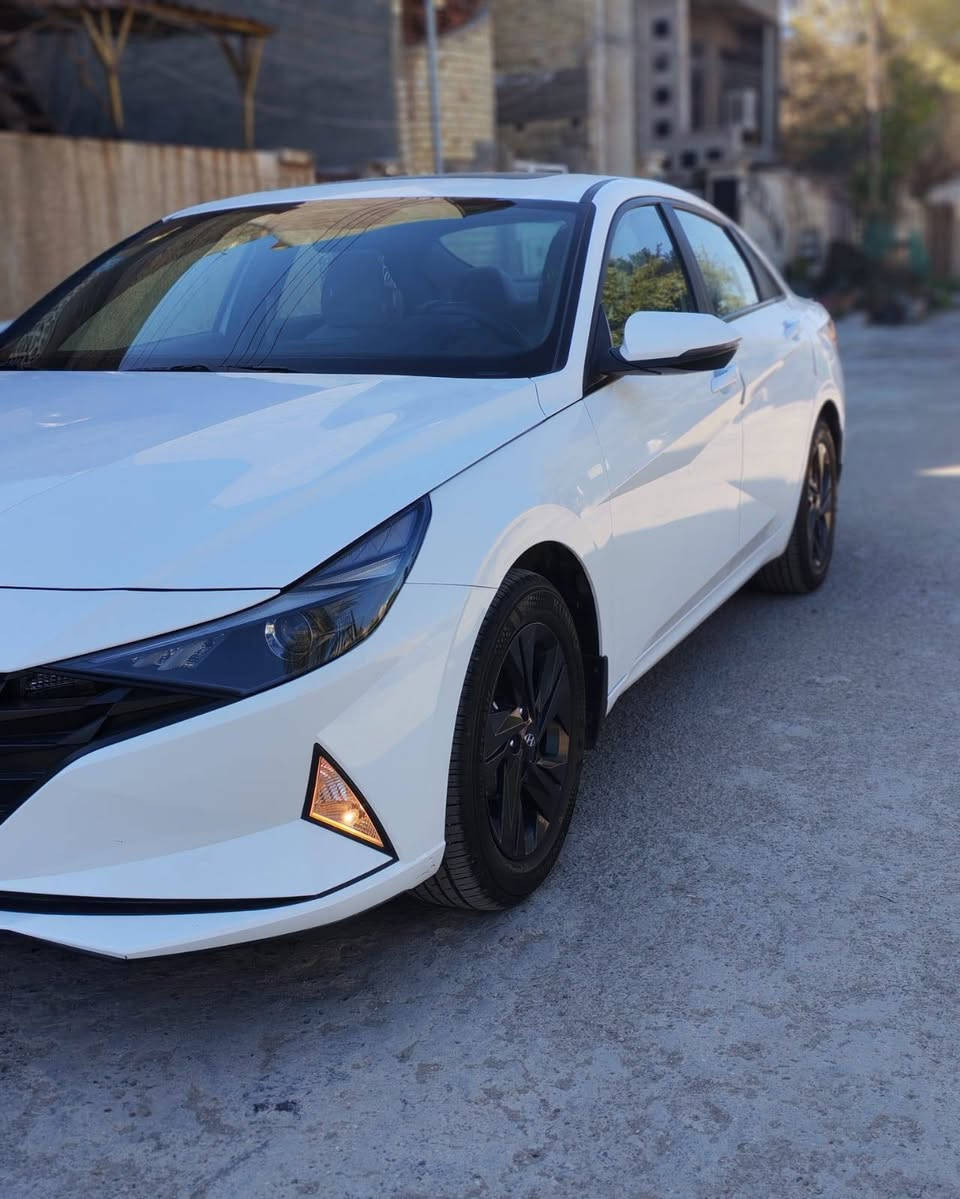 السلام عليكم اخوان النترا ٢٠٢٣ محرك ١٦٠٠ رقم بغداد الجديد ماشية ١٩ الف كيلو تبريد قطعتين وفتحة سقف بيهة بارد بسيط  مكاني بغداد الغزالية *********** موجود واتساب  السعر ١٦٧ وبيهة مجال
