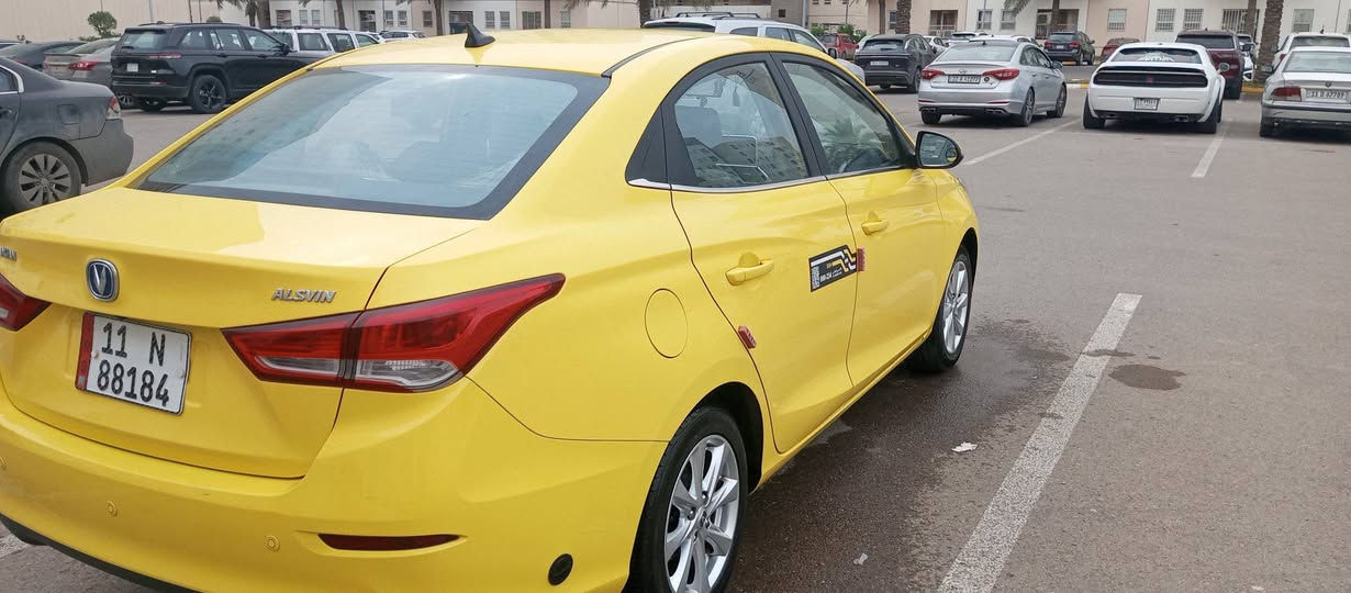 شانجان Lسفن 24 تكسي غاز بنزين سياره حره سياره خيره من الله مكان بغداد السعر 100 بها مجال سيارة مقفوله ***********
