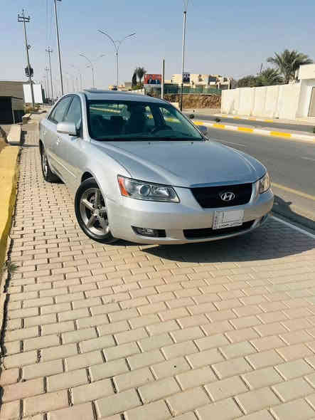 السلام عليكم
سوناتا 2008 امريكي فول مواصفات 

رقم صلاح الدين الماني مميز سنوية نافذه

محرك 6 سلندر 3300 گير محرك شرط

كهربائيات صدر تايرات كلها جديد

سيارة مصروف عليها هواي ومال جناي

سيارة بدون حادث بدون صبغ بيها فقط قبق الجنطة سرقه ومبدل اصلي نفس اللون اكفلها من الحادث

سعرها 105

***********
