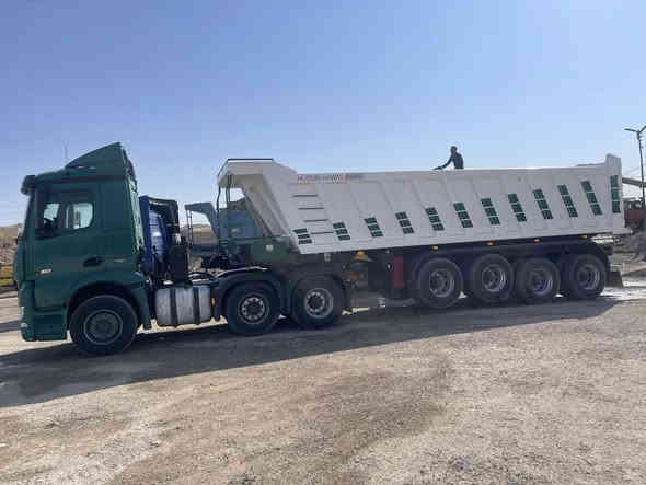 السلام عليكم 
للبيع اكتروس وحش 2016 
حجم المحرك 45 
دعامية حديد بلادي قلاب 
سنكل امامي ثابت 
منامية كاميرا حساس صوبة سبلت خزن 
ماشية 600 

العربانة حسين حواس 2026 زيرو صفر 
رقم سليمانية 3 لوحات ترقيم جديد 
السعر 7 
***********
